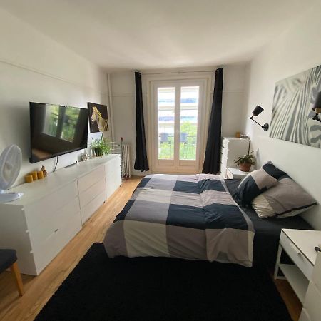 Grand F2 Avec Vue Sur La Maison De Georges Brassens Lejlighed Paris Eksteriør billede